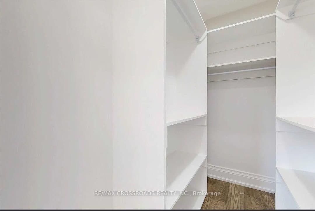 478 Aylesworth Avenue E thumbnail 40