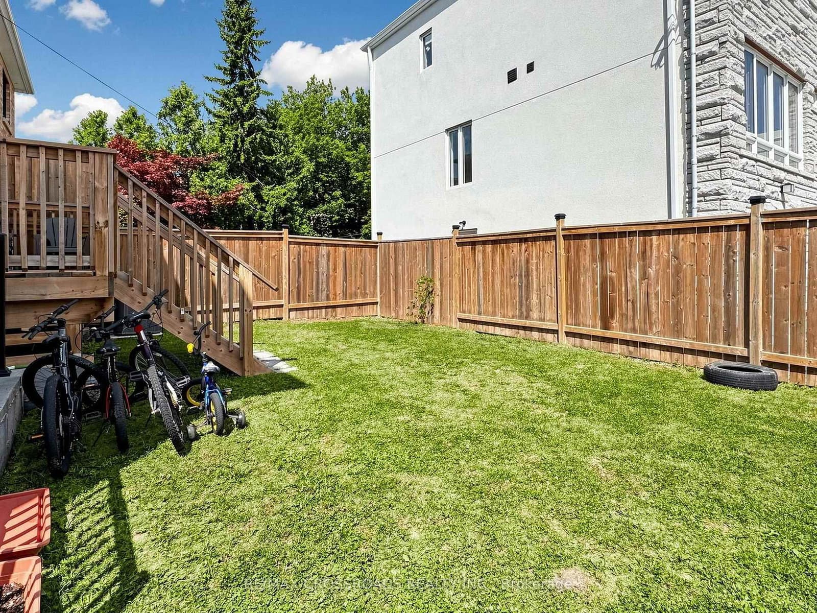 478 Aylesworth Avenue E thumbnail 47