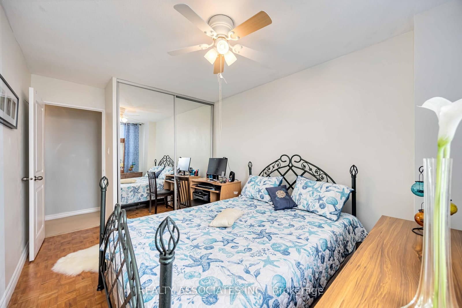 180 Markham Road, Unit 811 thumbnail 12