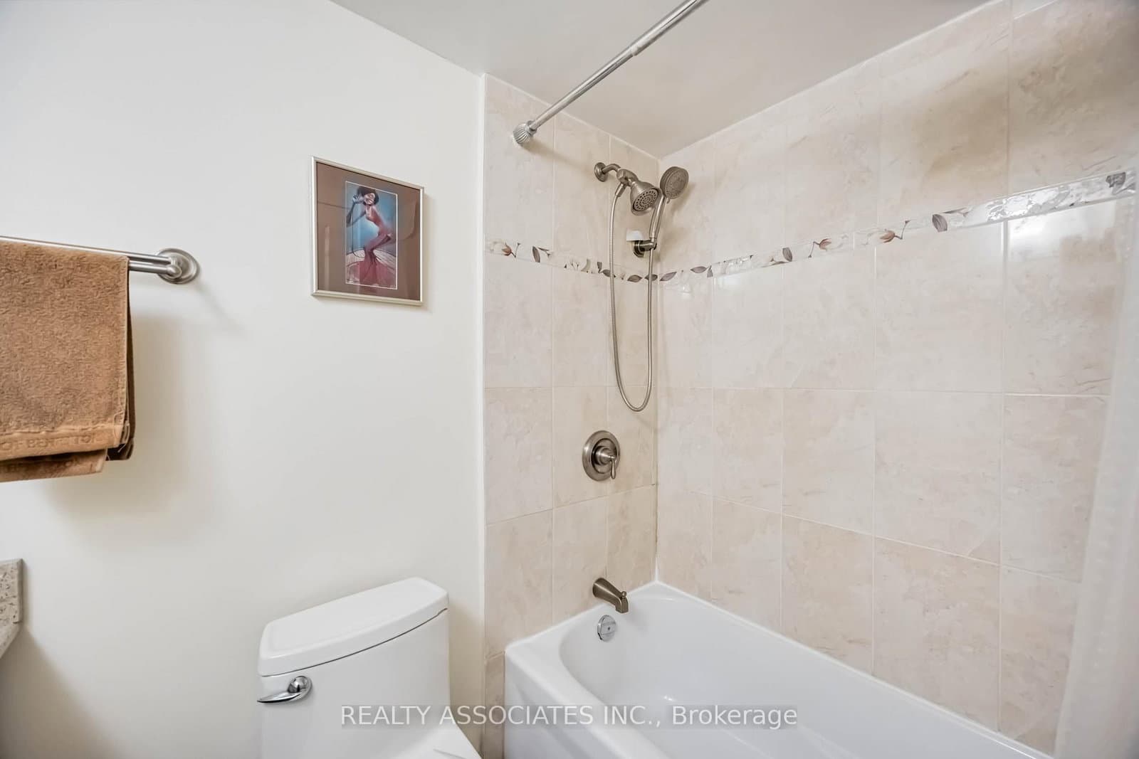 180 Markham Road, Unit 811 thumbnail 8