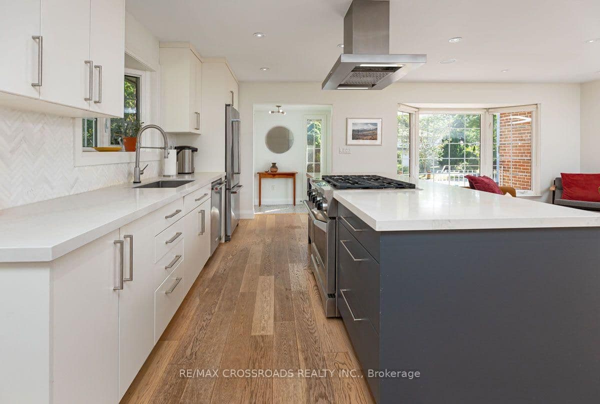 132 Collingsbrook Boulevard thumbnail 10