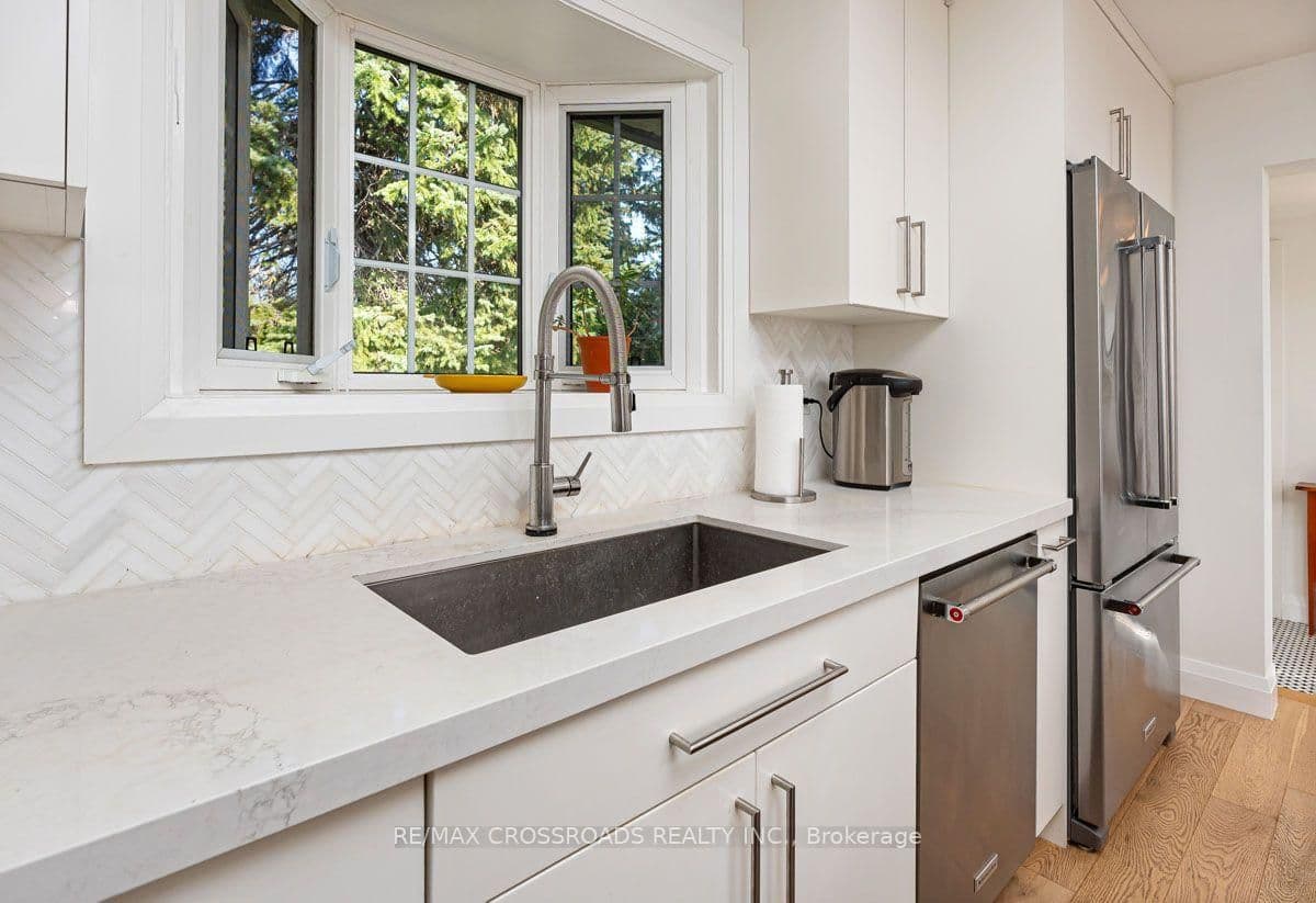 132 Collingsbrook Boulevard thumbnail 11