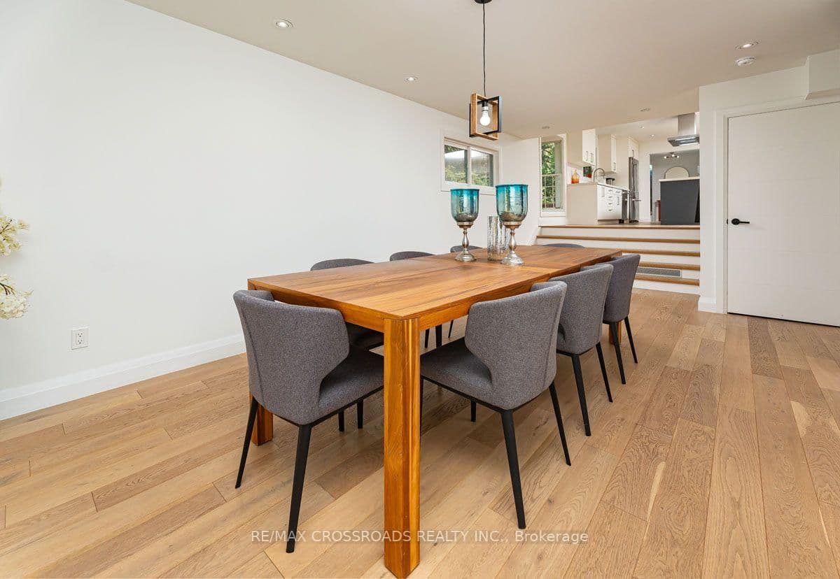 132 Collingsbrook Boulevard thumbnail 13