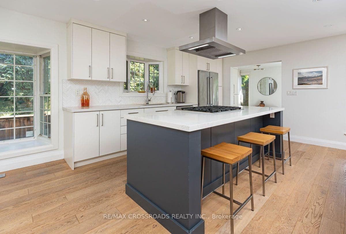 132 Collingsbrook Boulevard thumbnail 9