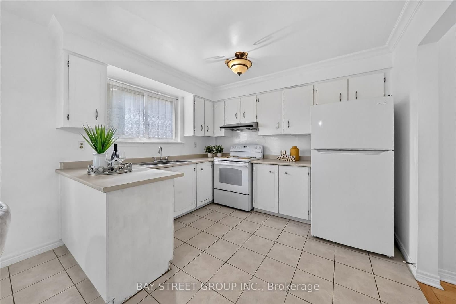 95 TINETA Crescent thumbnail 7