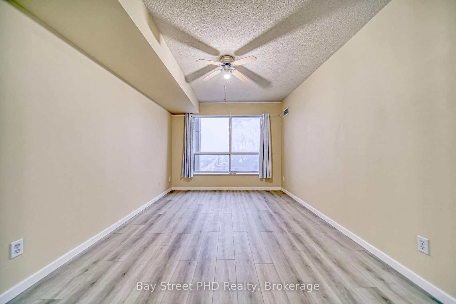 1470 Midland Avenue, Unit 1802 thumbnail 16