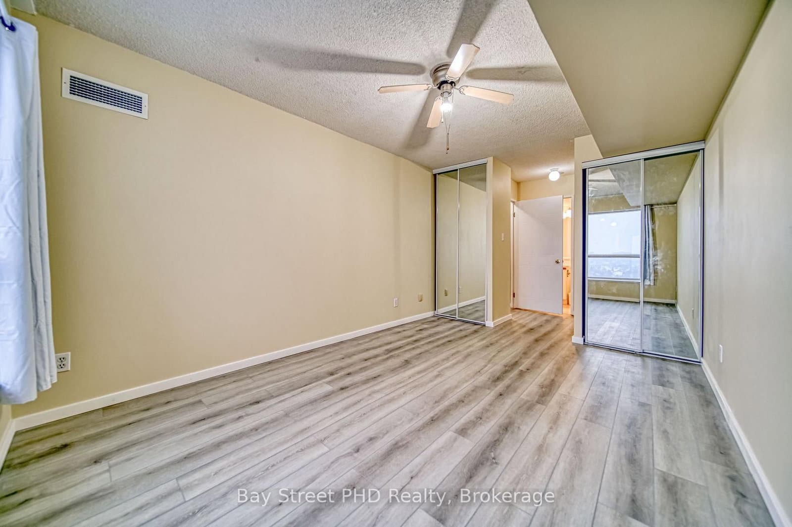 1470 Midland Avenue, Unit 1802 thumbnail 18