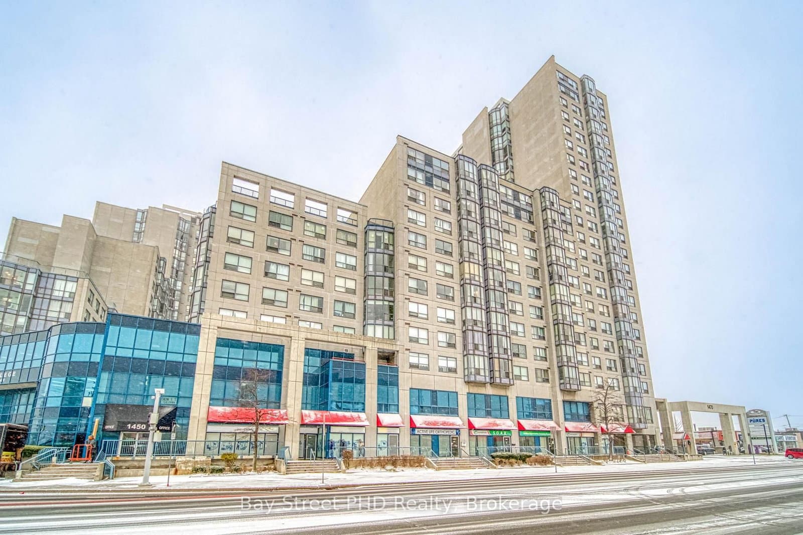 1470 Midland Avenue, Unit 1802 thumbnail 2