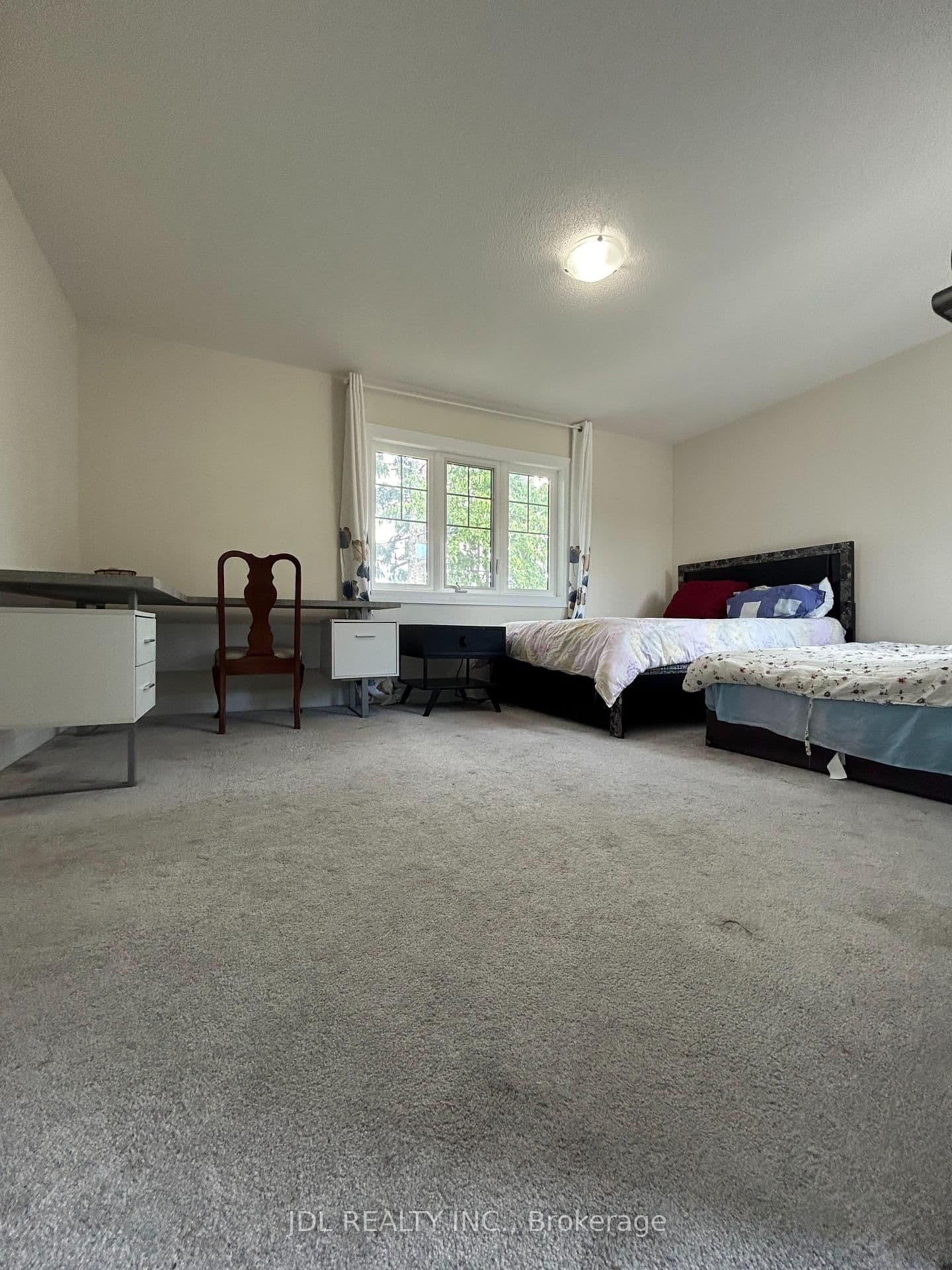 15 Wildflower Way, Unit Master Bedrooom 2nd Floor thumbnail 6