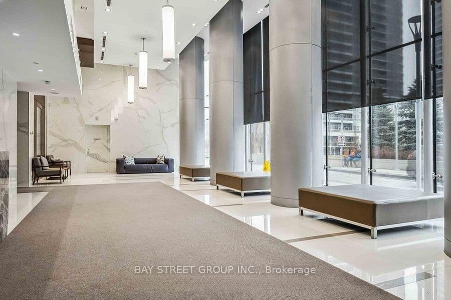 275 Village Green Square, Unit 2917 thumbnail 2