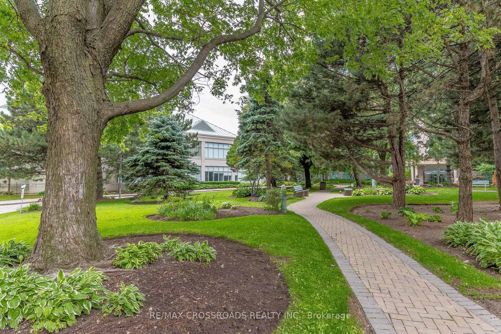 88 Corporate Drive, Unit 1404 thumbnail 41