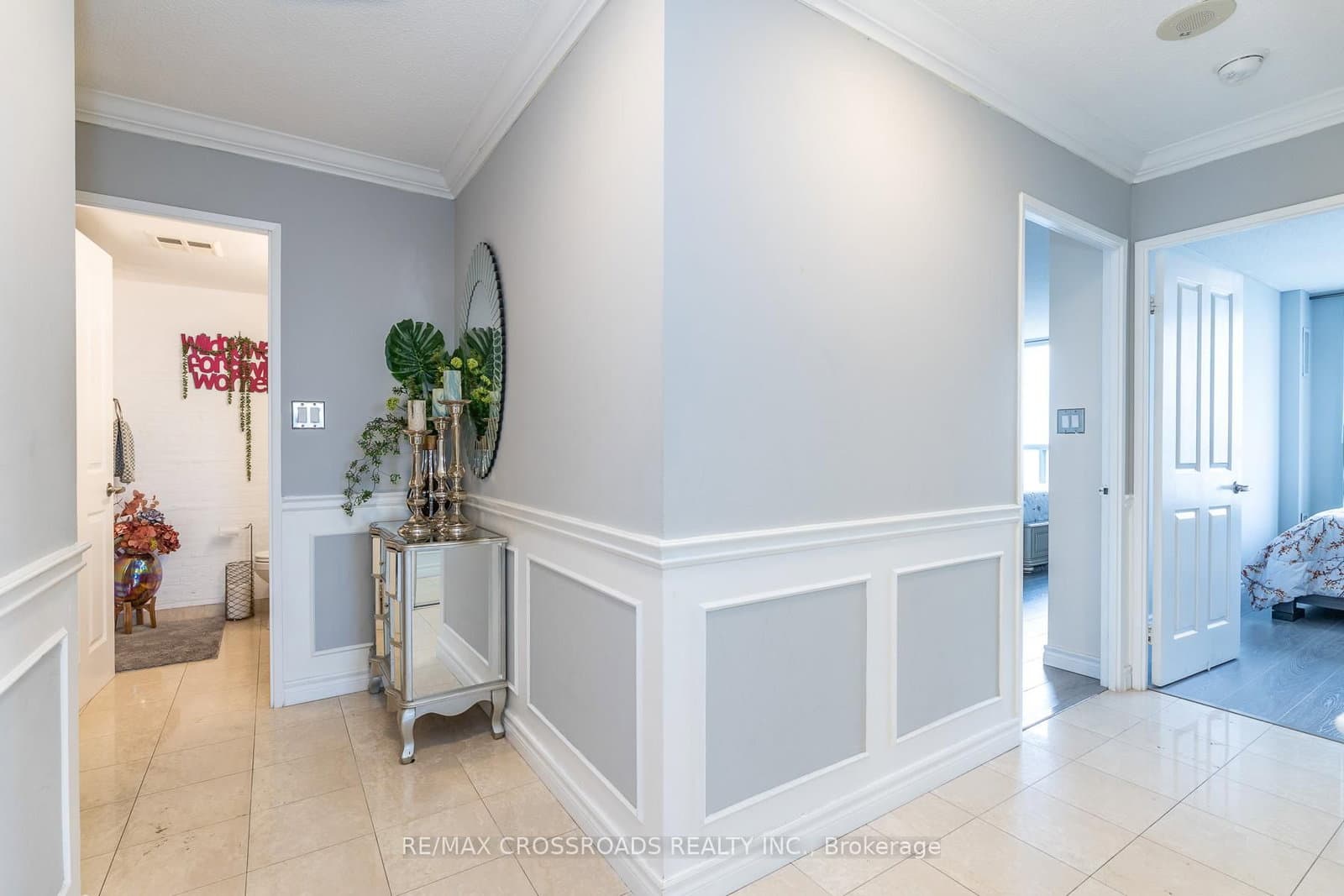 88 Corporate Drive, Unit 1404 thumbnail 9