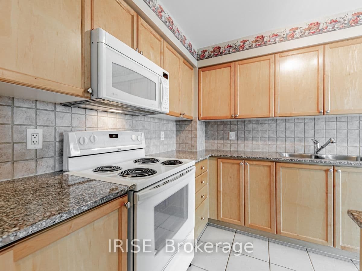 83 Borough Drive, Unit 715 thumbnail 13