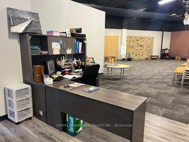 50 Anderson Avenue, Unit 13 thumbnail 5