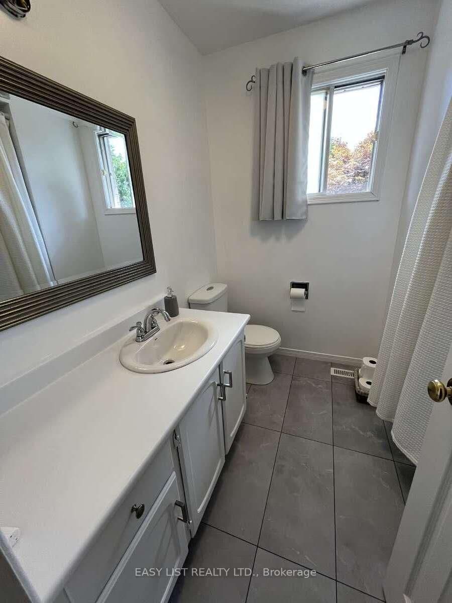 102 Burwell Crescent thumbnail 21