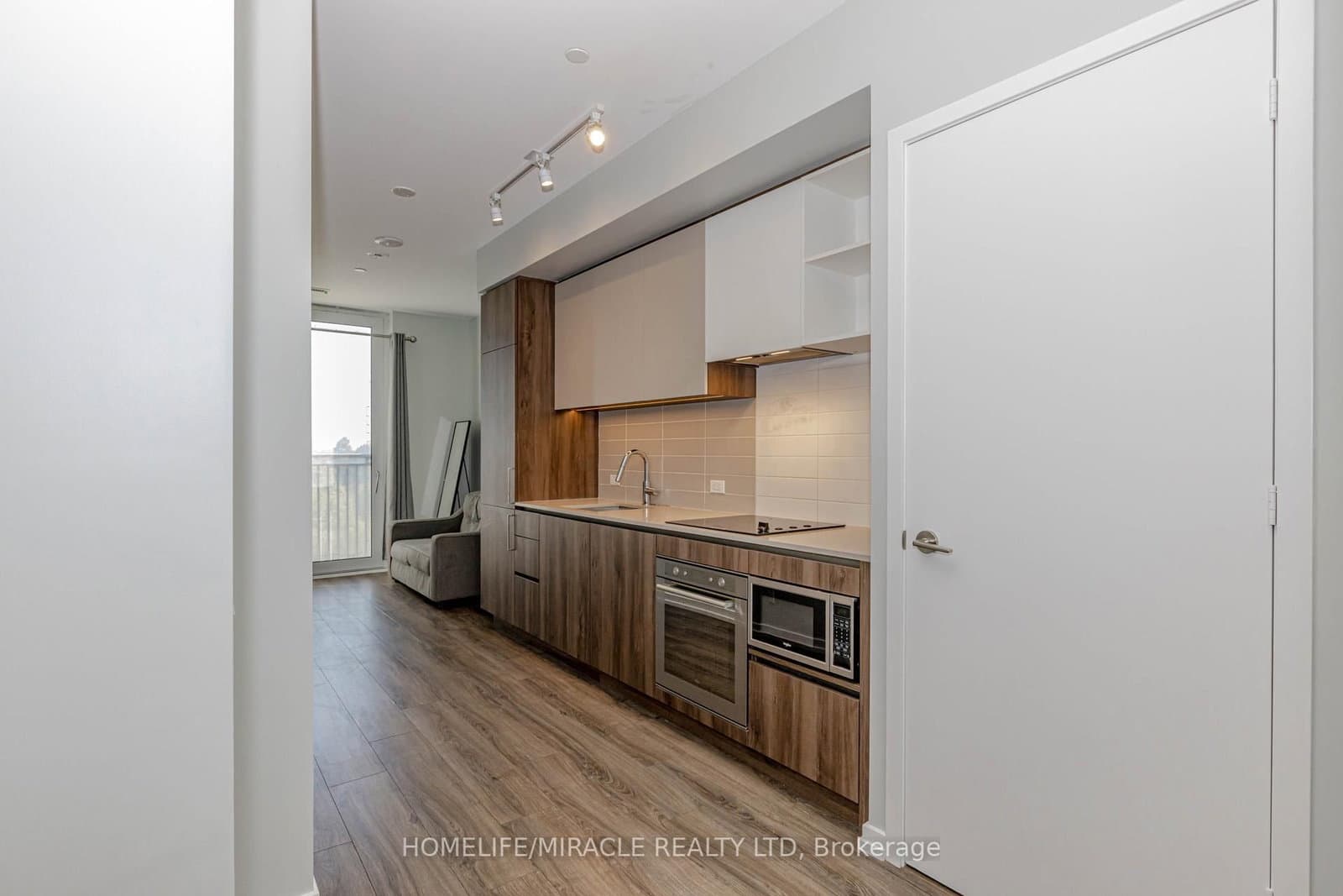7890 Jane Street, Unit 501 thumbnail 11