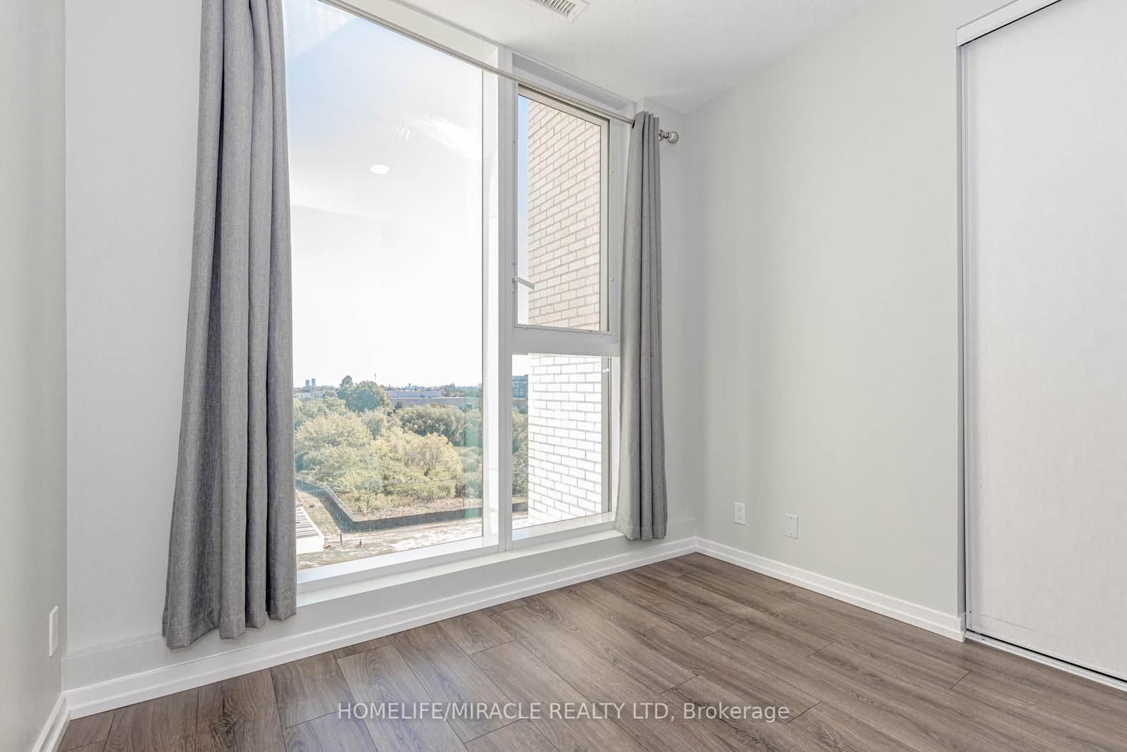 7890 Jane Street, Unit 501 thumbnail 17