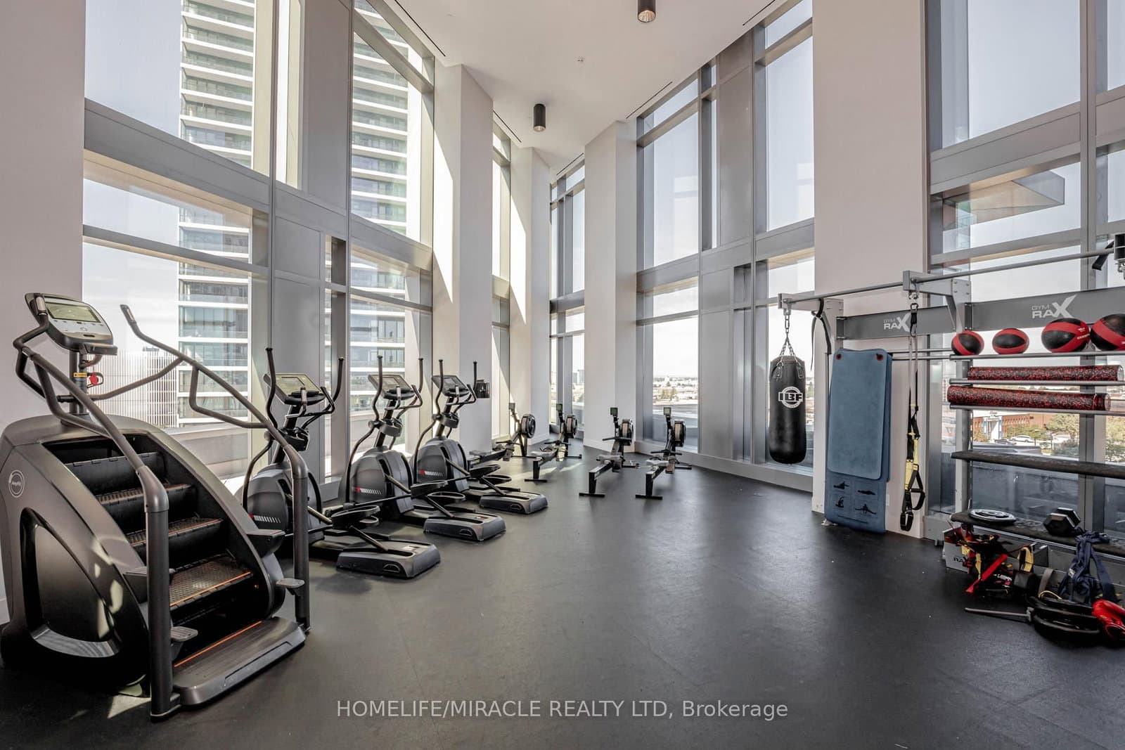 7890 Jane Street, Unit 501 thumbnail 32