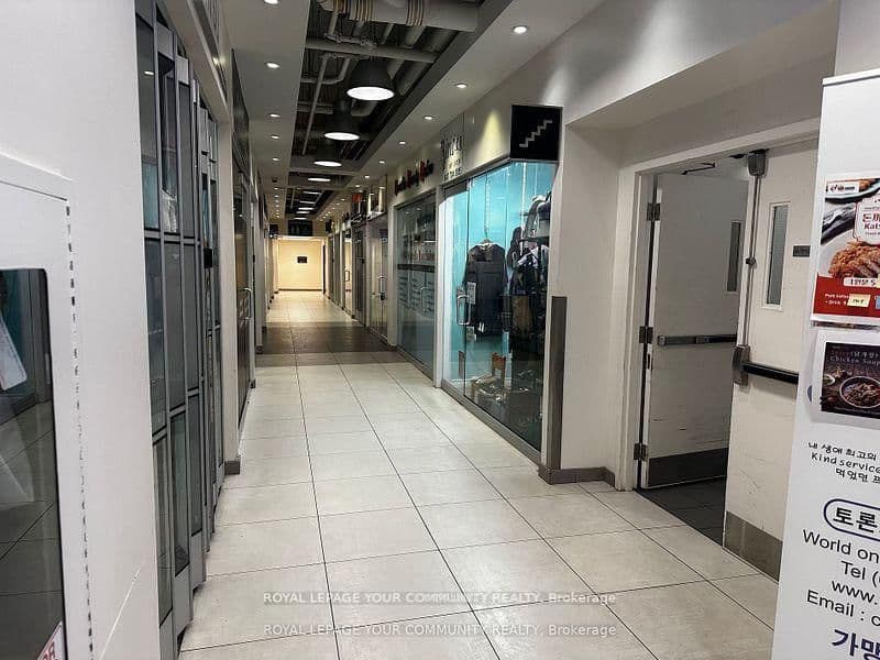 7181 Yonge Street, Unit #256 thumbnail 2