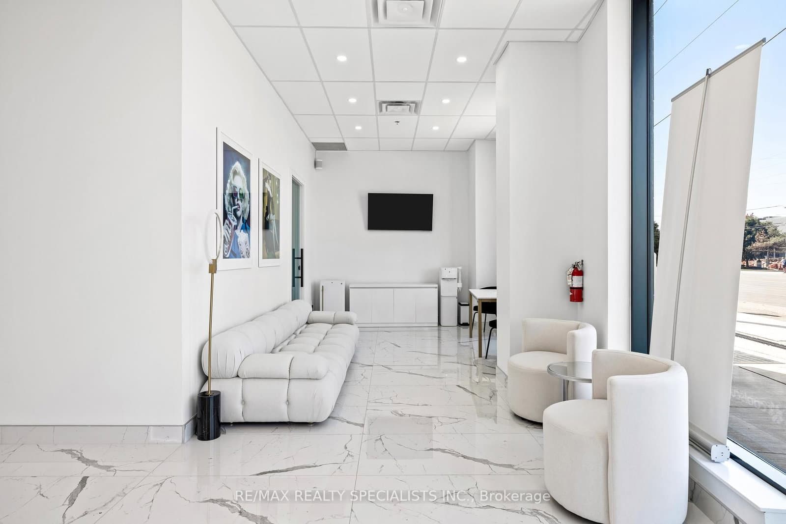 7097 Yonge Street, Unit 1 thumbnail 10