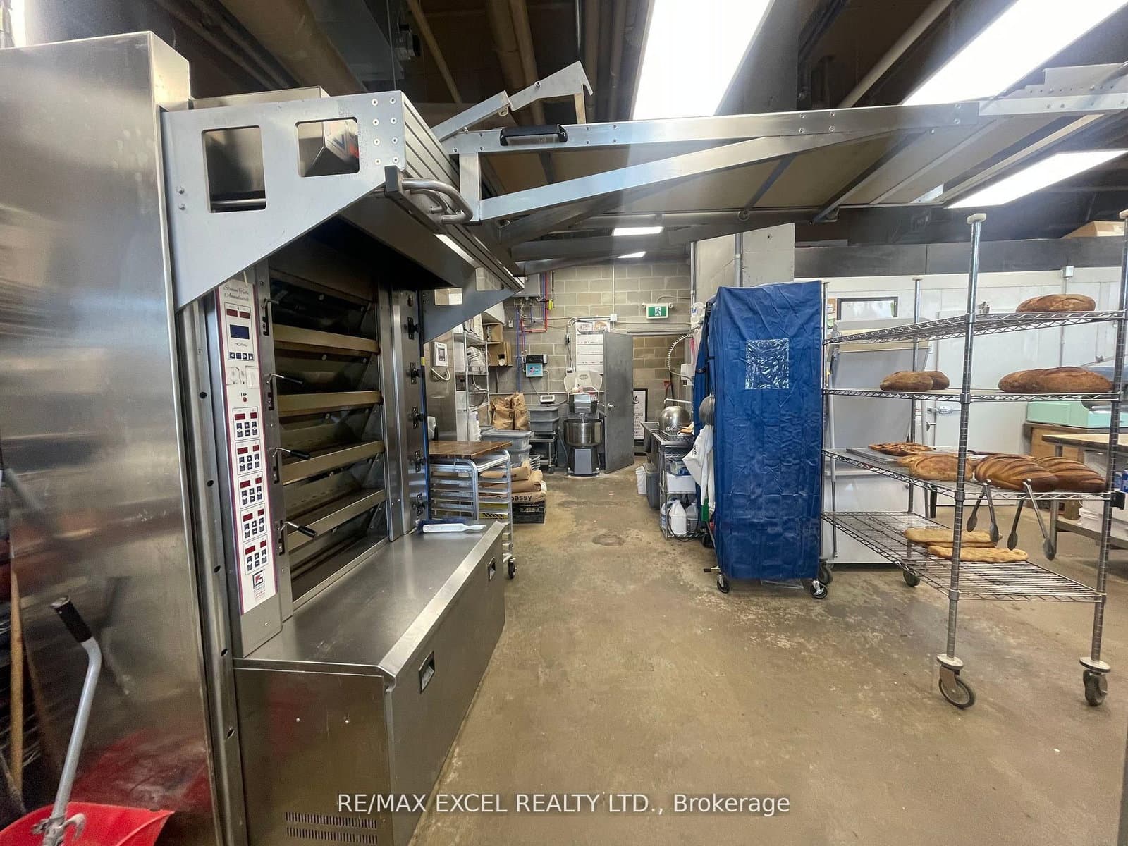 9610 Yonge Street, Unit B1 thumbnail 8