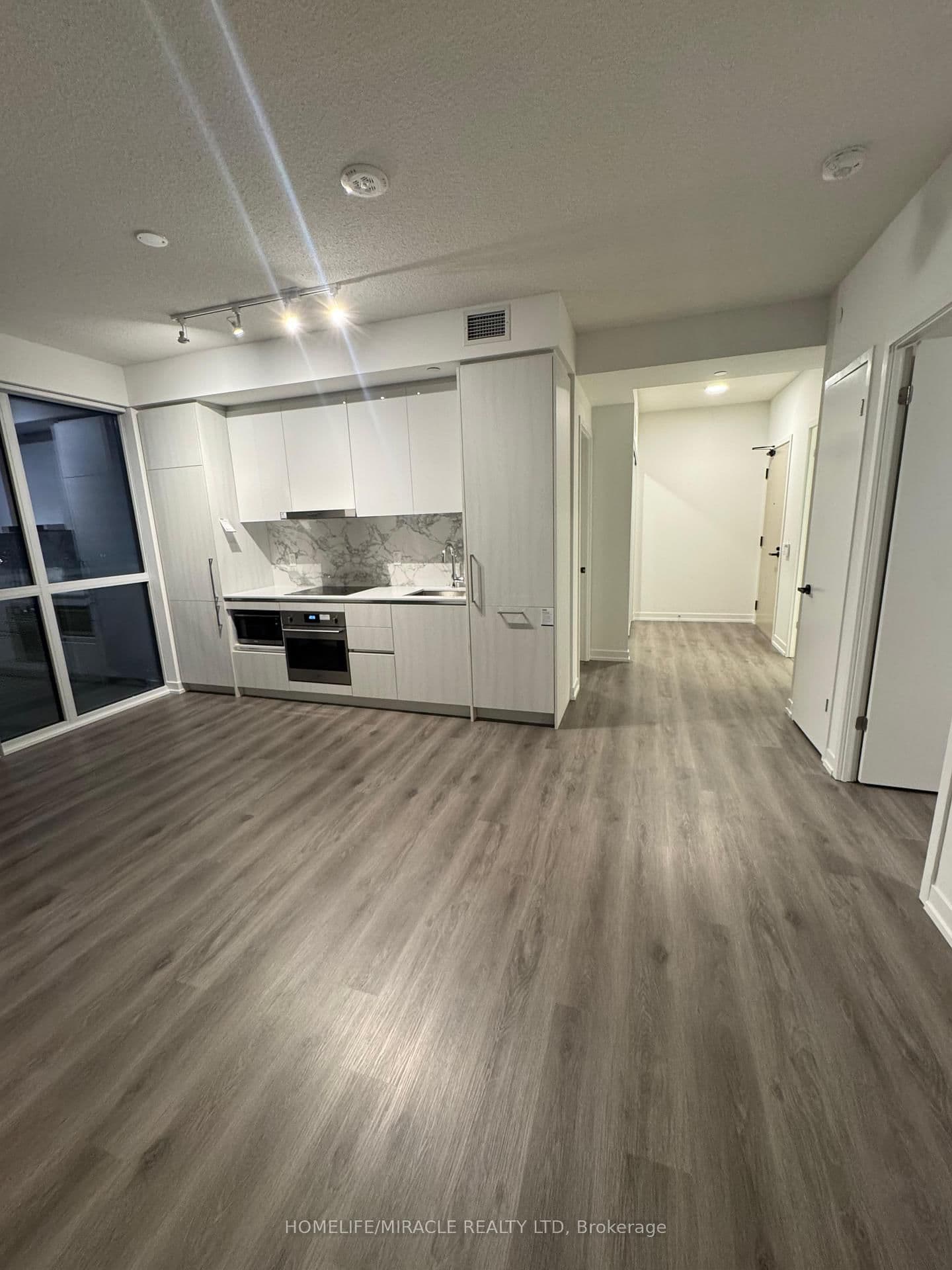 225 Commerce Street, Unit 2012 thumbnail 7