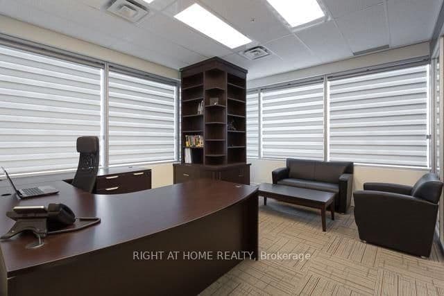 7191 Yonge Street, Unit 509 thumbnail 11