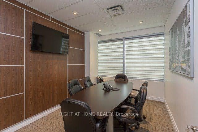 7191 Yonge Street, Unit 509 thumbnail 3