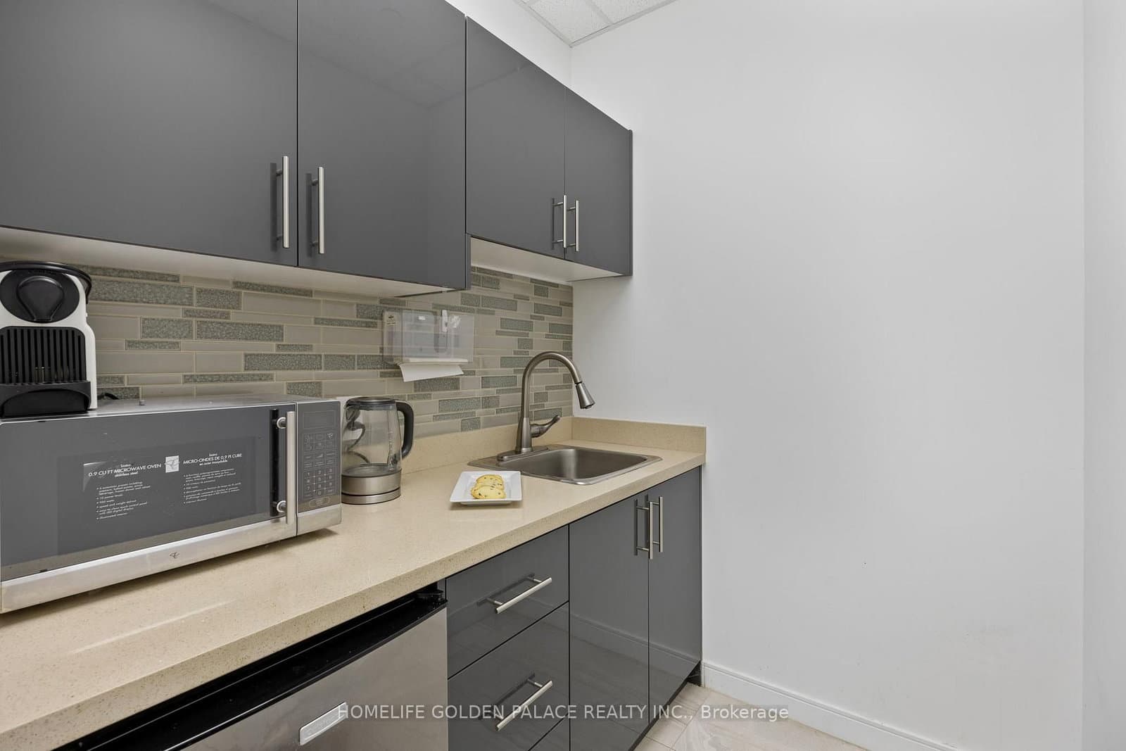 9610 Yonge Street, Unit A7 thumbnail 8
