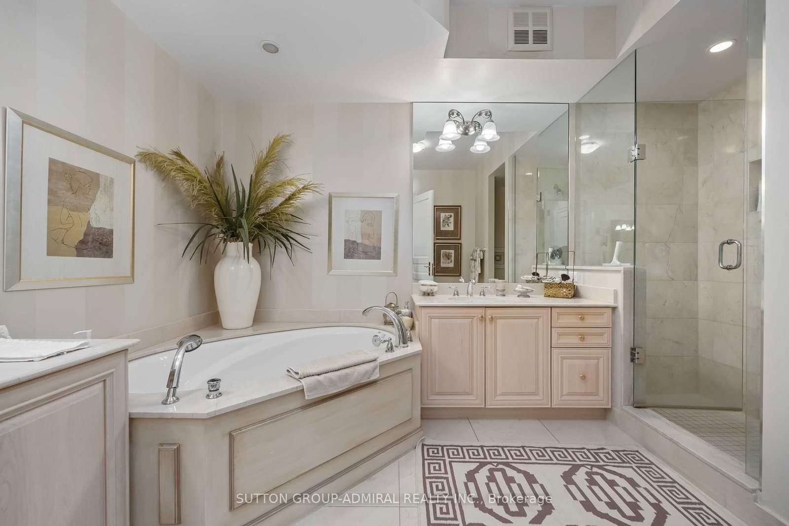 7071 Bayview Avenue, Unit 207 thumbnail 35