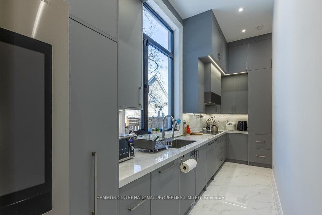 26 Valloncliffe Road thumbnail 15