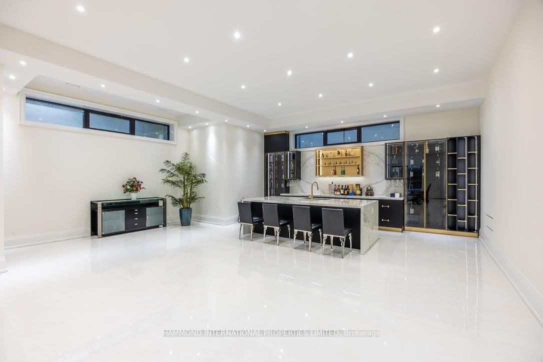 26 Valloncliffe Road thumbnail 27