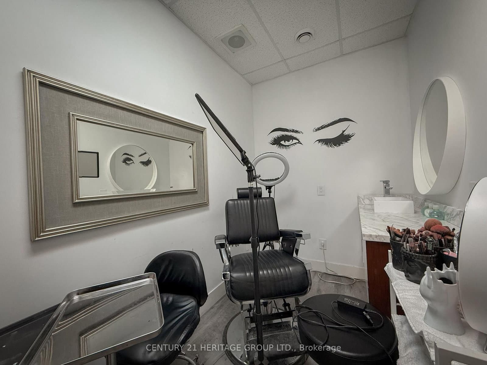 8910 Yonge Street, Unit 9 thumbnail 16