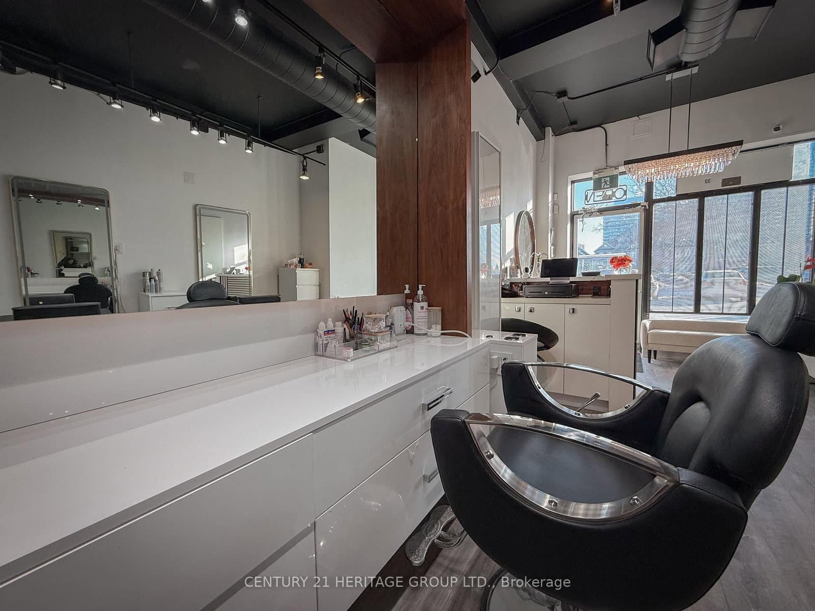 8910 Yonge Street, Unit 9 thumbnail 22