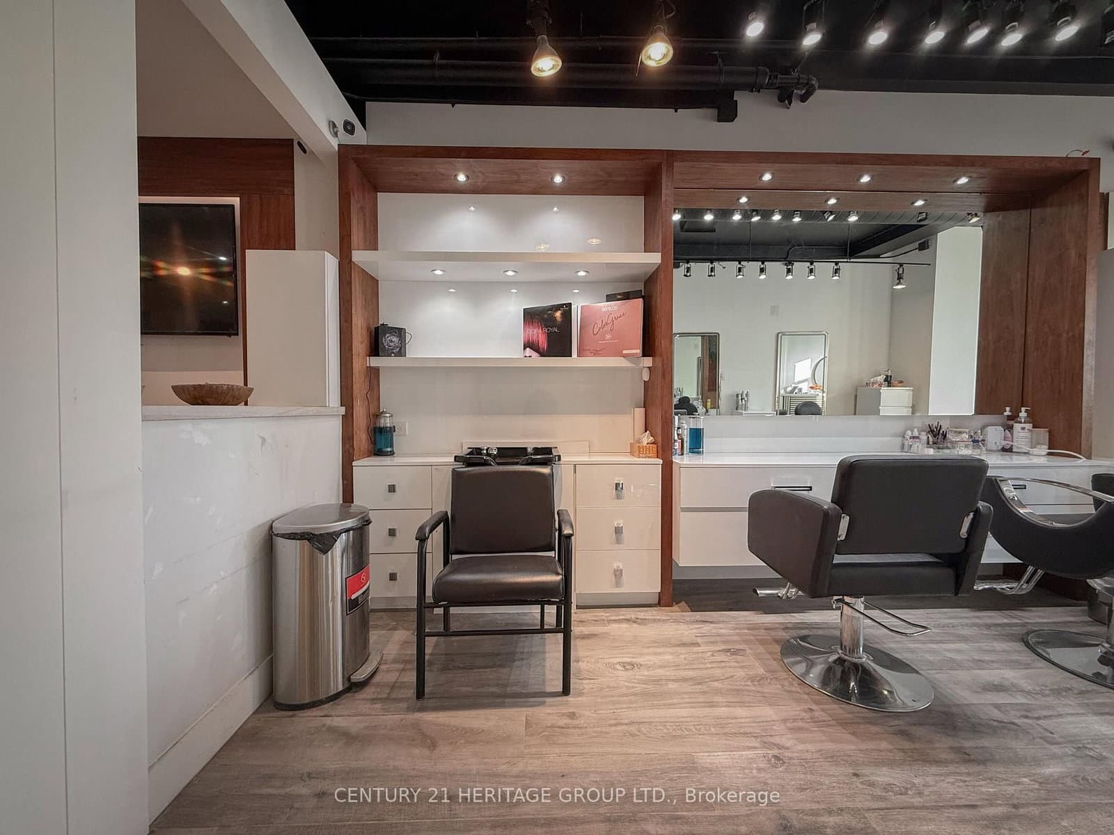 8910 Yonge Street, Unit 9 thumbnail 6