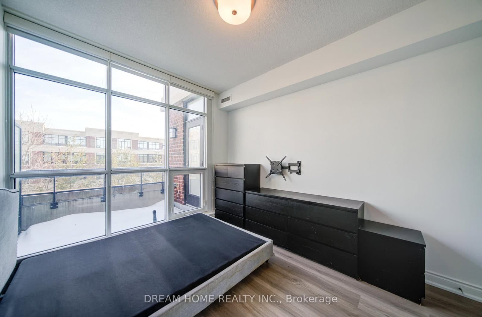 2396 Major Mackenzie Drive, Unit 322 thumbnail 14