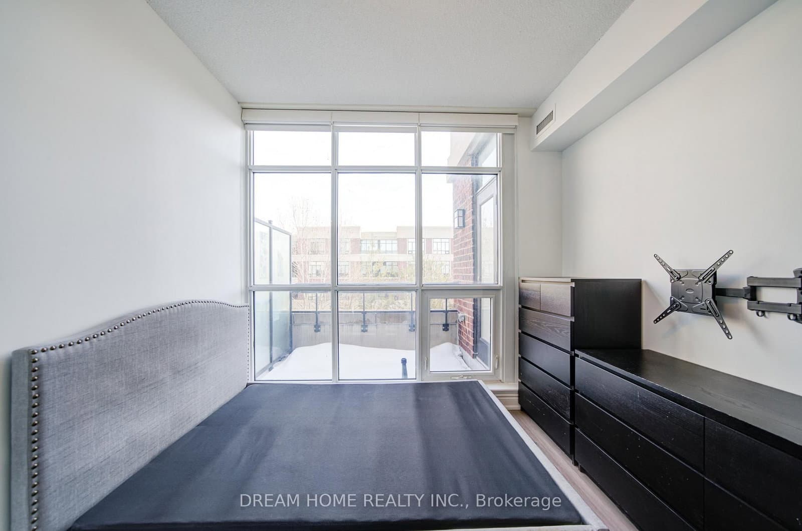 2396 Major Mackenzie Drive, Unit 322 thumbnail 15