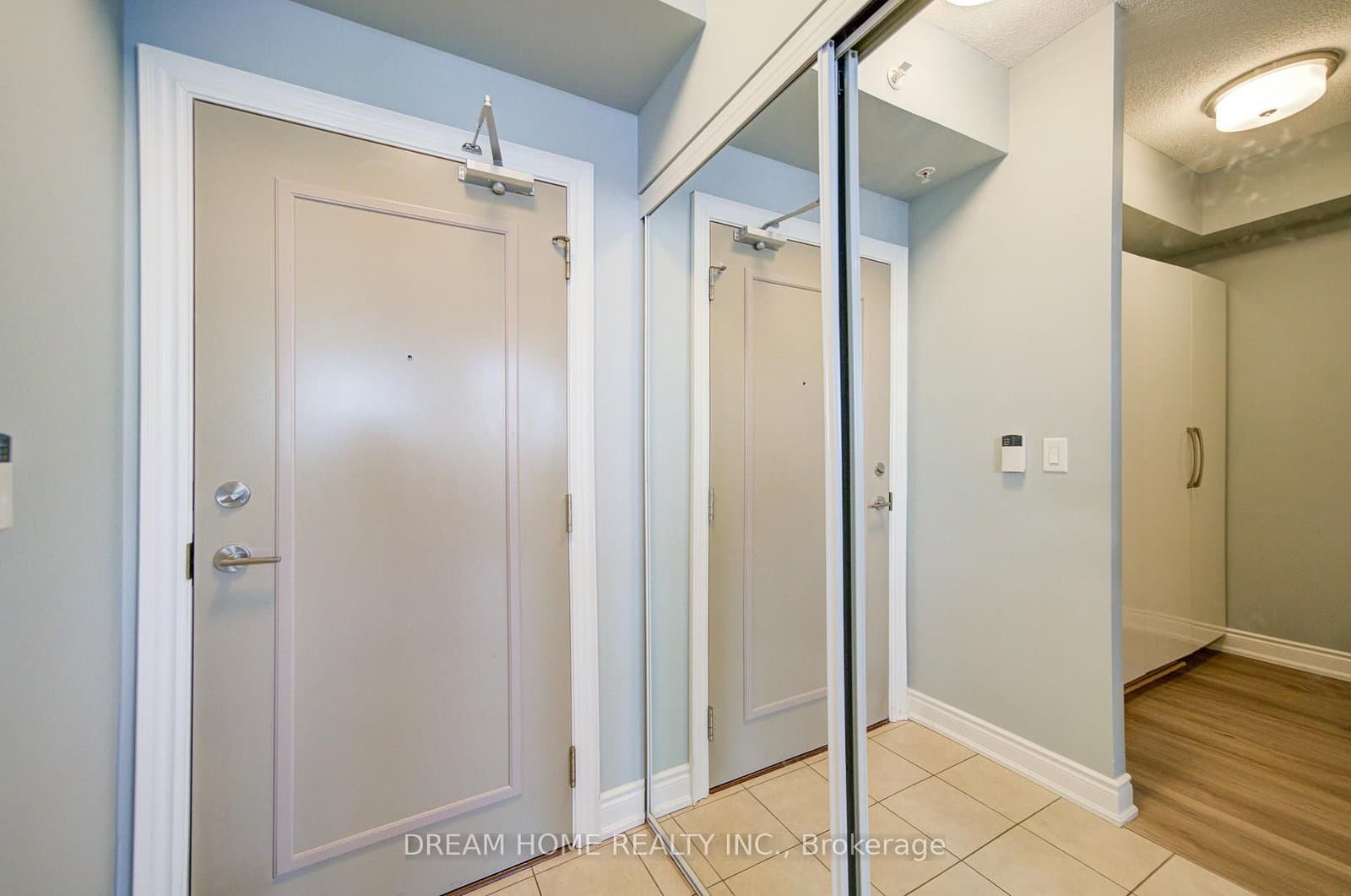 2396 Major Mackenzie Drive, Unit 322 thumbnail 16