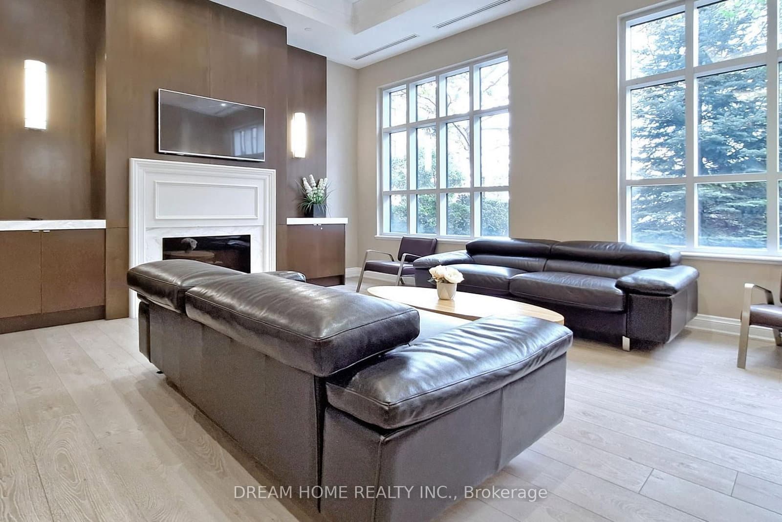 2396 Major Mackenzie Drive, Unit 322 thumbnail 6