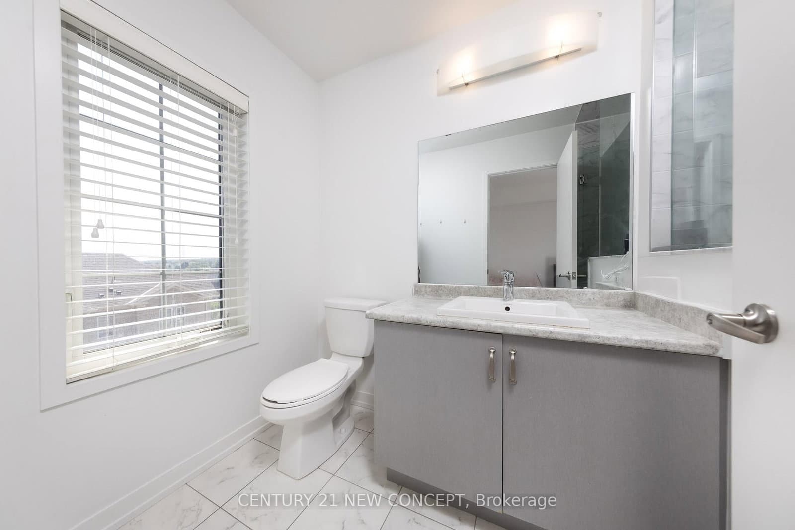227 Harding Park Street thumbnail 14
