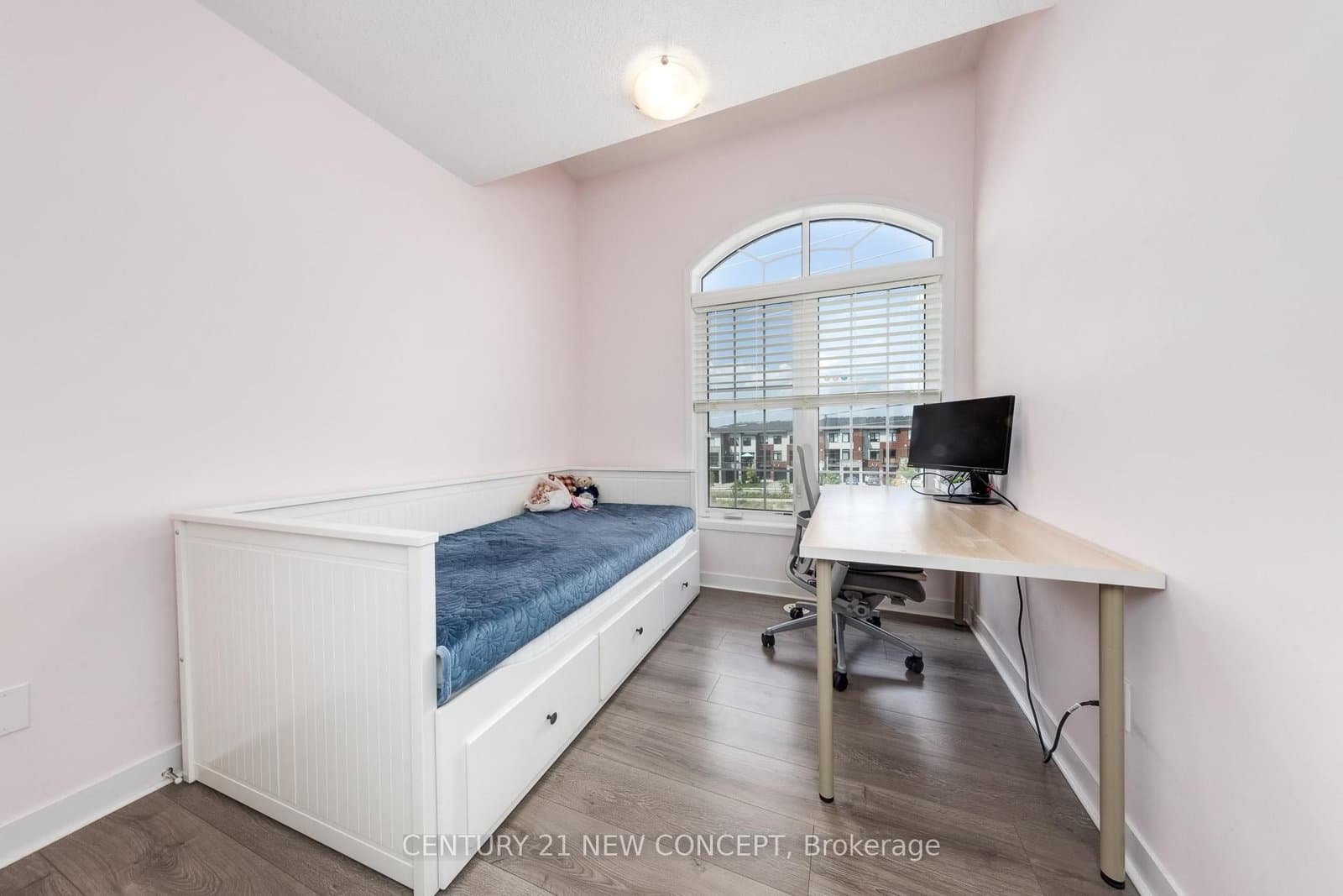 227 Harding Park Street thumbnail 15
