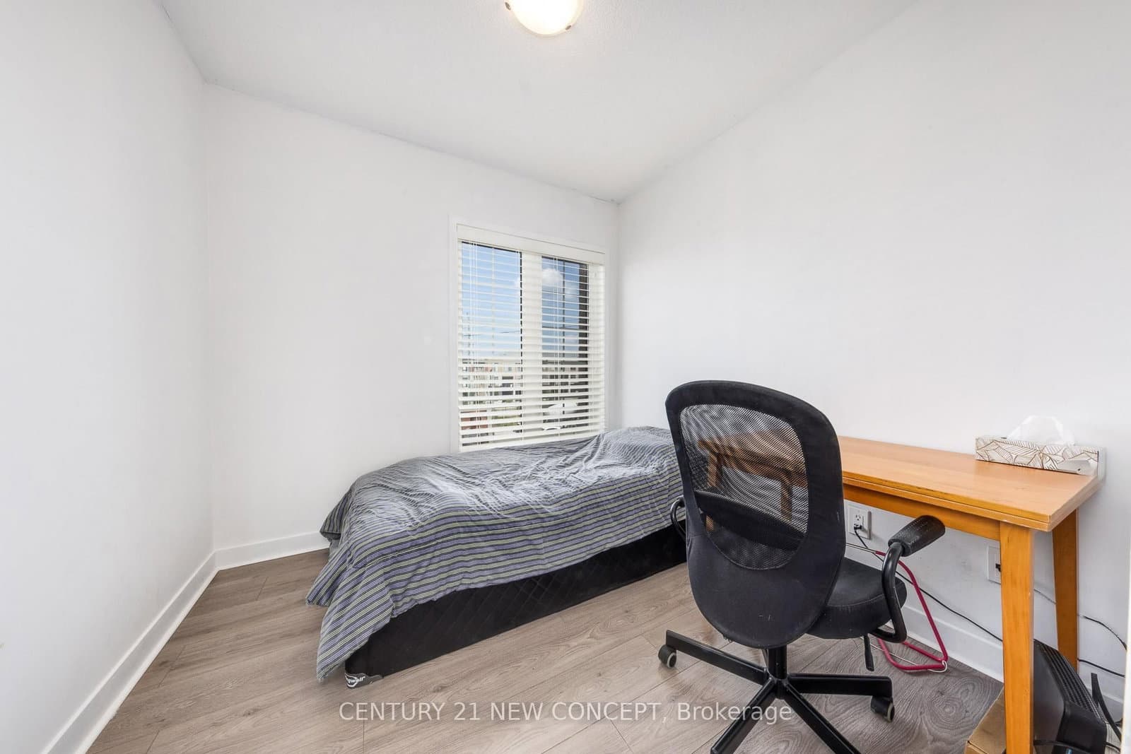 227 Harding Park Street thumbnail 16