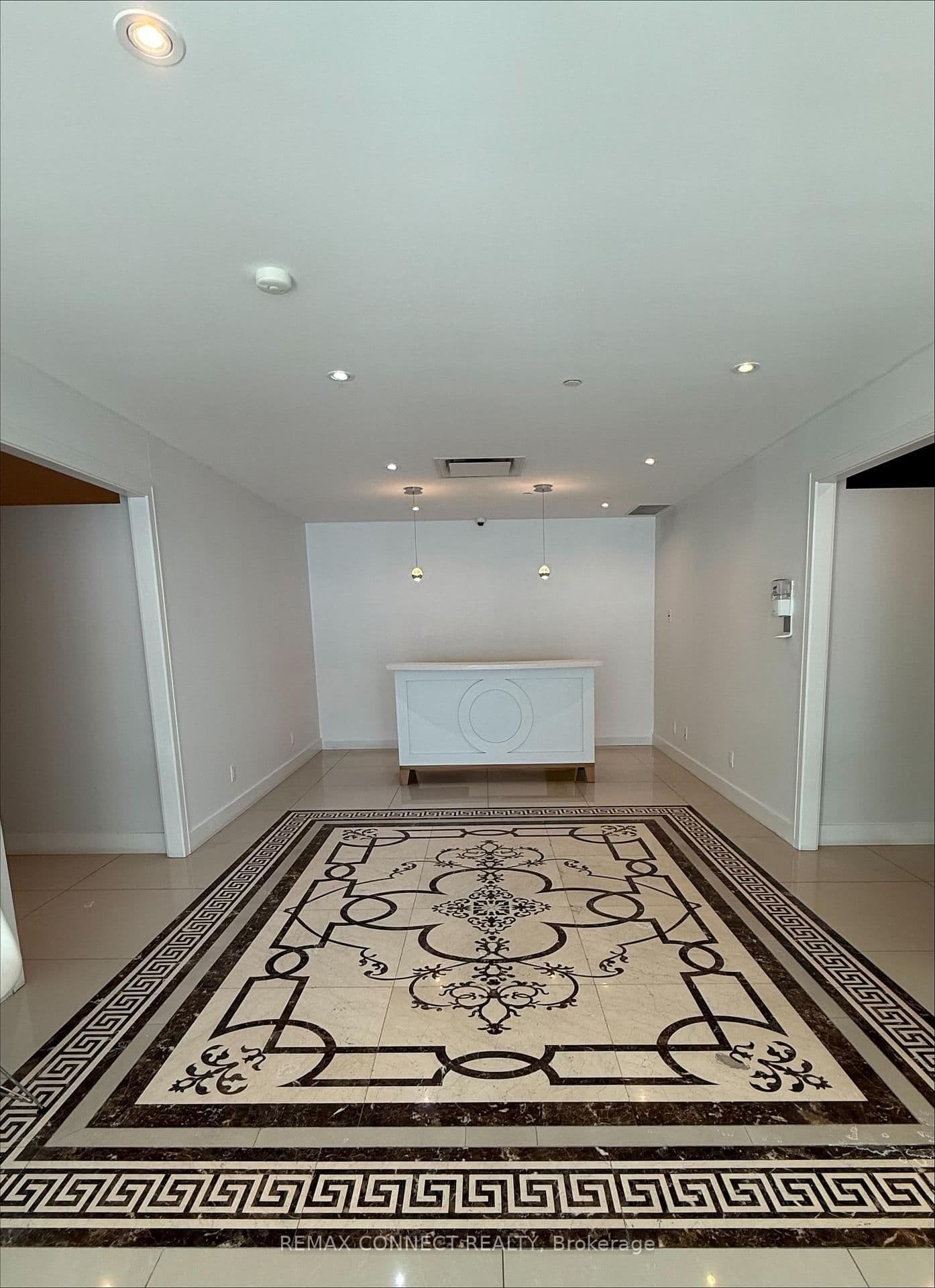 290 Caldari Road, Unit 8 thumbnail 2