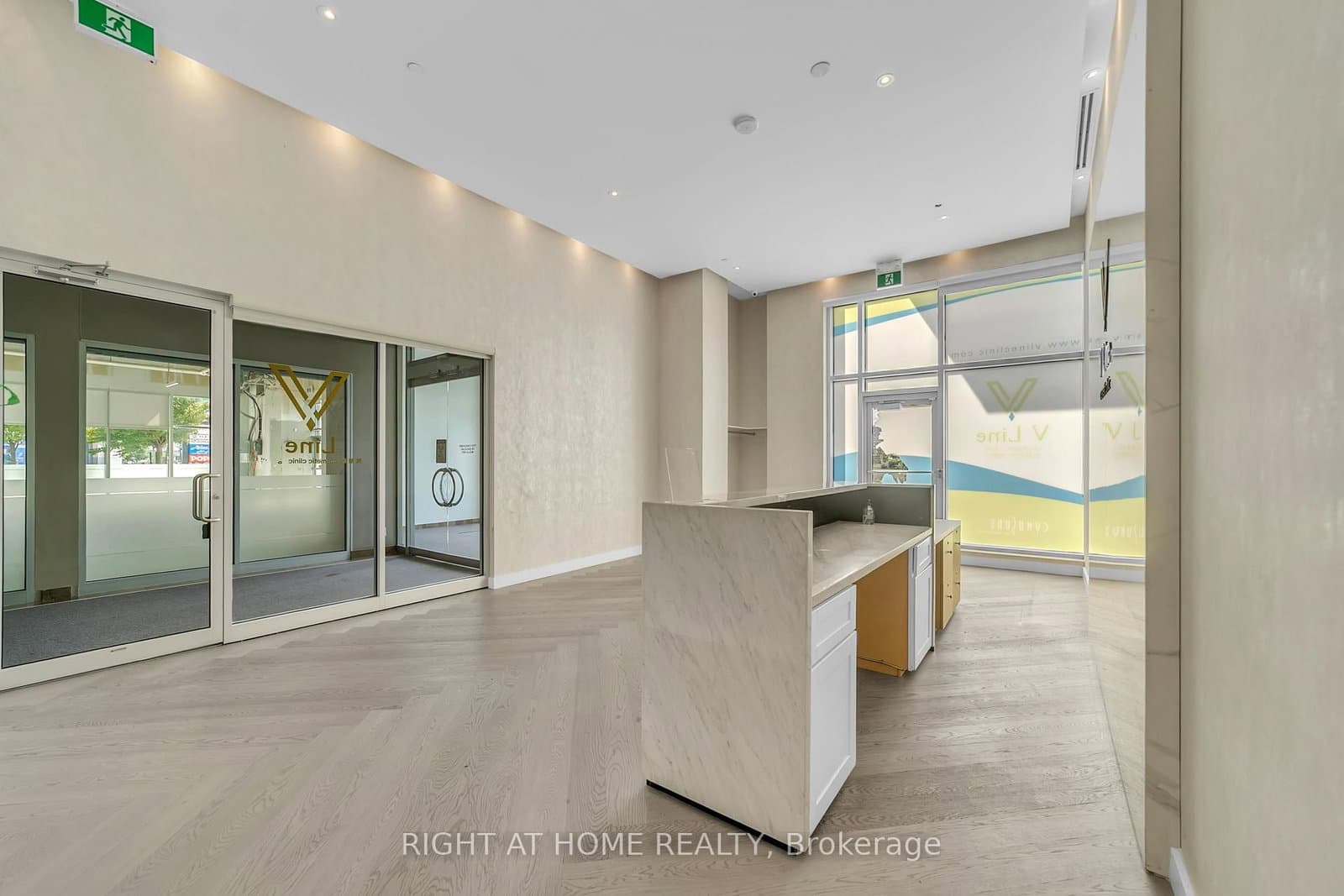 7191 Yonge Street, Unit 115/116 thumbnail 3