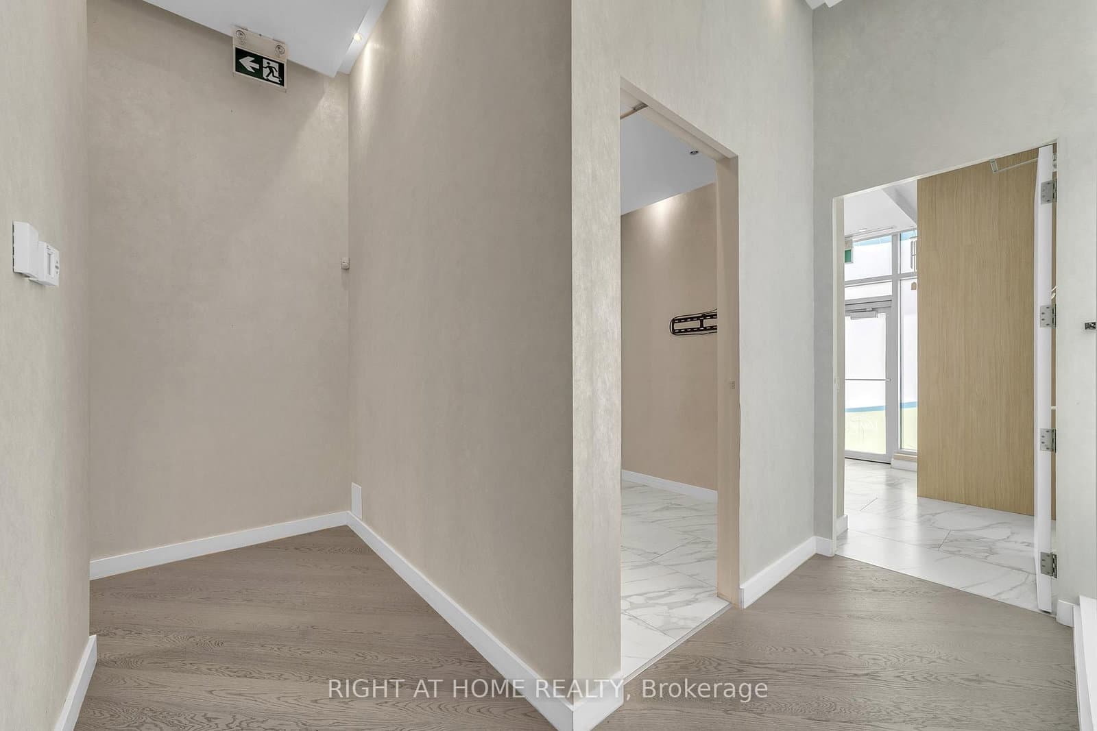 7191 Yonge Street, Unit 115/116 thumbnail 7