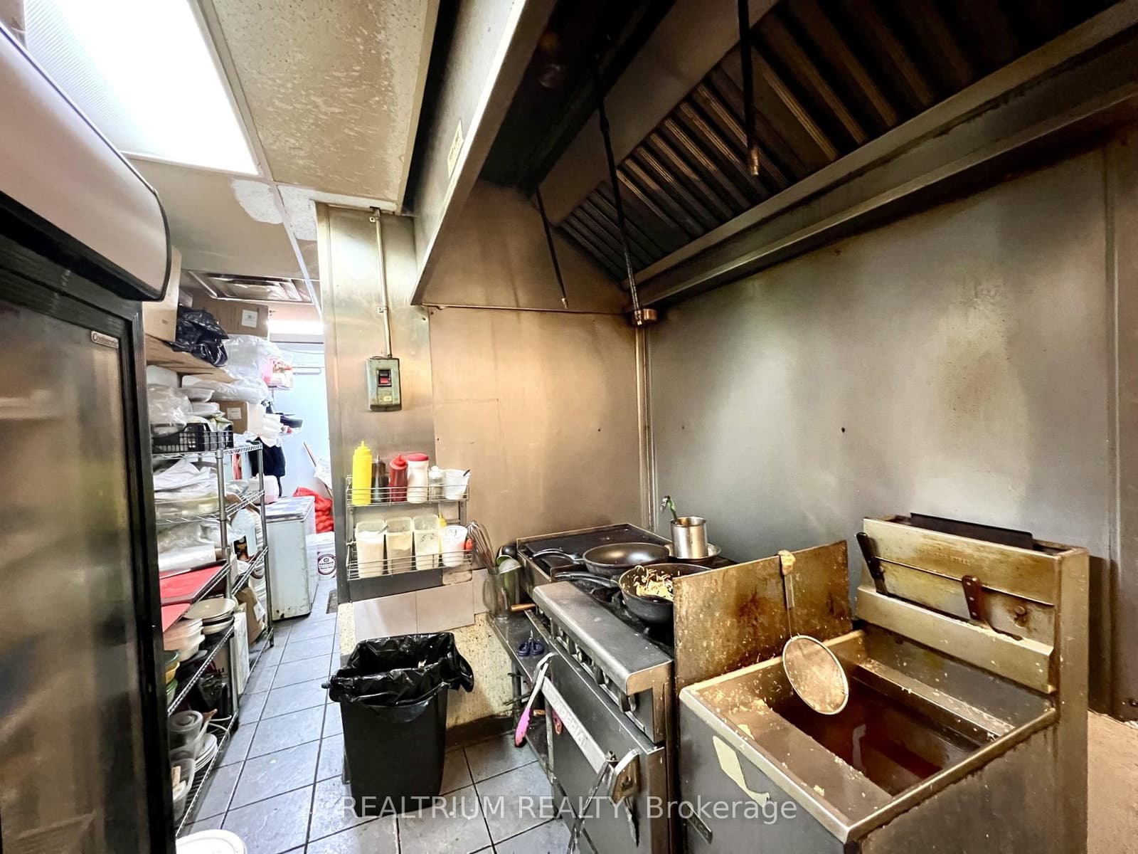 7010 Warden Avenue, Unit 38 thumbnail 4