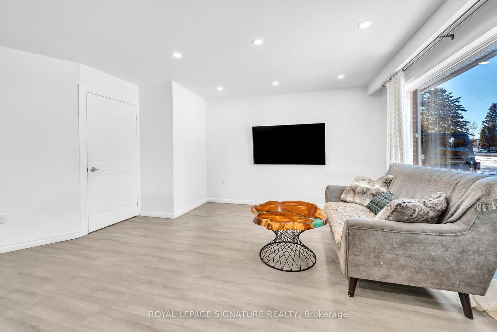 21 Huron Court thumbnail 11