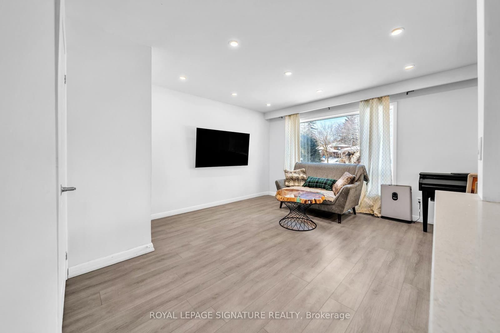 21 Huron Court thumbnail 18