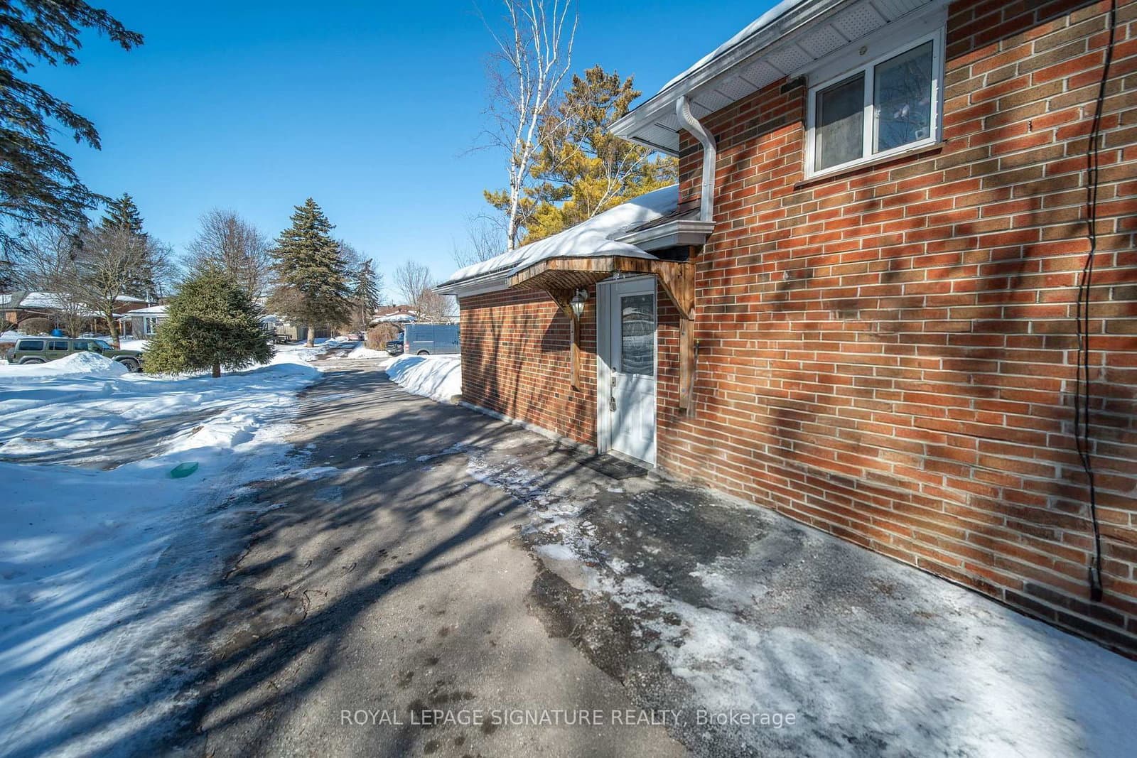 21 Huron Court thumbnail 2