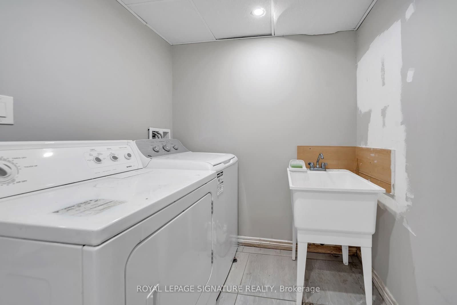 21 Huron Court thumbnail 32